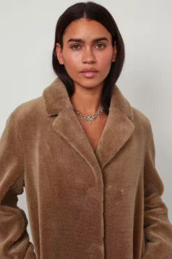 Velvet By Graham & Spencer TRISHELLE LUX SHERPA OVERSIZED COAT Womens