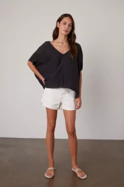 Velvet By Graham & Spencer ALINN BOXY V-NECK TOP