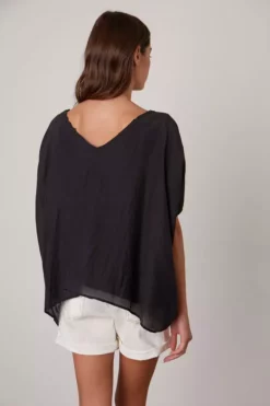 Velvet By Graham & Spencer ALINN BOXY V-NECK TOP