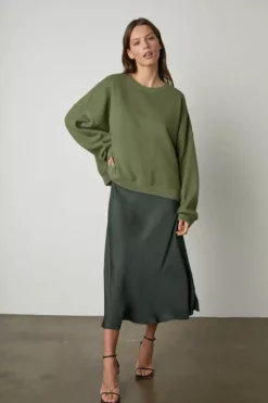 Velvet By Graham & Spencer MARGOT OVERSIZED SWEATSHIRT Womens