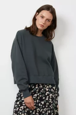 Velvet By Graham & Spencer NELLA OVERSIZED SWEATSHIRT