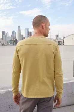 Velvet By Graham & Spencer MARIO CREW NECK TEE