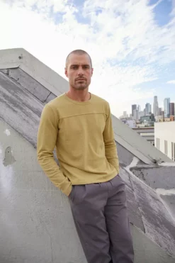 Velvet By Graham & Spencer MARIO CREW NECK TEE