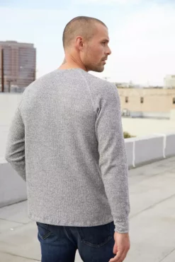 Velvet By Graham & Spencer ANTHONY THERMAL HENLEY Mens