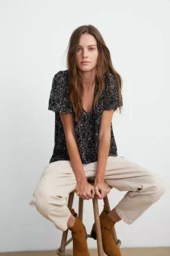 Velvet By Graham & Spencer Womens TRACIA SCOOP NECK PRINTED BLOUSE 22 Velvet By Graham & Spencer Womens TRACIA SCOOP NECK PRINTED BLOUSE