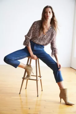 Velvet By Graham & Spencer WILONA PRINTED RUFFLE BLOUSE Womens