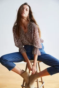 Velvet By Graham & Spencer WILONA PRINTED RUFFLE BLOUSE Womens