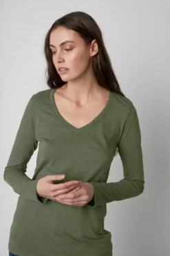 Velvet By Graham & Spencer BLAIRE ORIGINAL SLUB TEE Womens