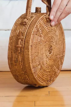 Velvet By Graham & Spencer Accessories RONNIE CROSSBODY BY BEACHGOLD