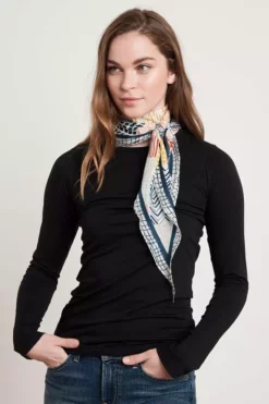 Velvet By Graham & Spencer Womens DIAMOND SHAPE SILK SCARF