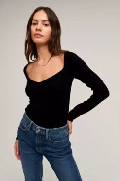 Velvet By Graham & Spencer PEPPA VISCOSE RIB TOP Womens