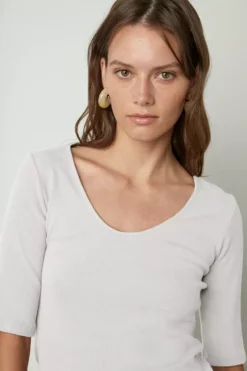 Velvet By Graham & Spencer MIRANDA SCOOP NECK TOP