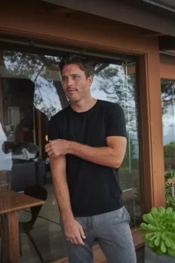 Velvet By Graham & Spencer Mens CHAD RAW EDGE COTTON SLUB POCKET TEE 72 Velvet By Graham & Spencer Mens CHAD RAW EDGE COTTON SLUB POCKET TEE