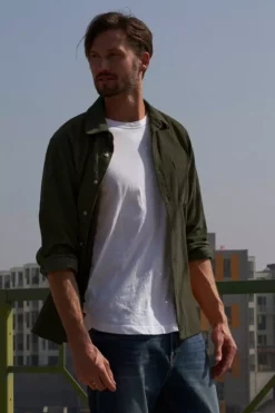 Velvet By Graham & Spencer Mens CAREY CORDUROY BUTTON-UP SHIRT