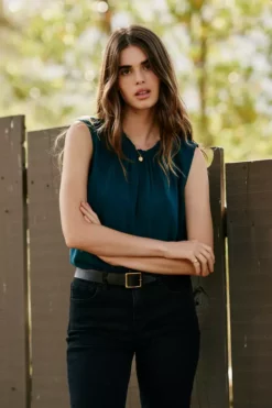 Velvet By Graham & Spencer WENNA SLEEVELESS BLOUSE