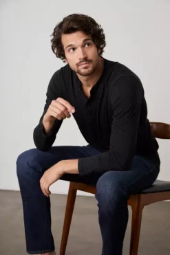 Velvet By Graham & Spencer Mens ALVARO COTTON JERSEY HENLEY