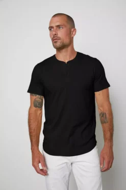Velvet By Graham & Spencer FULTON SHORT SLEEVE HENLEY Mens