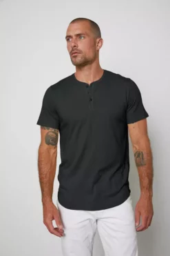 Velvet By Graham & Spencer FULTON SHORT SLEEVE HENLEY Mens