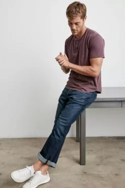 Velvet By Graham & Spencer Mens FULTON SHORT SLEEVE HENLEY