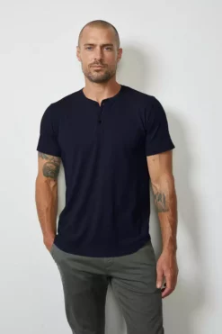 Velvet By Graham & Spencer FULTON SHORT SLEEVE HENLEY Mens