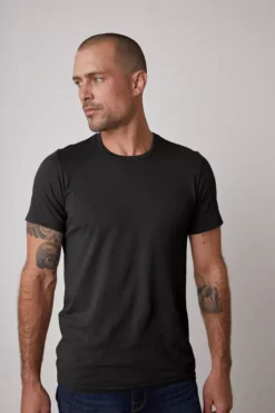 Velvet By Graham & Spencer HOWARD WHISPER CLASSIC CREW NECK TEE Mens