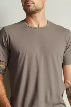 Velvet By Graham & Spencer HOWARD WHISPER CLASSIC CREW NECK TEE Mens 41 Velvet By Graham & Spencer HOWARD WHISPER CLASSIC CREW NECK TEE Mens