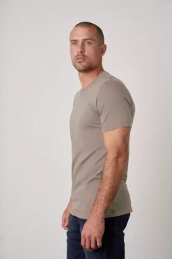 Velvet By Graham & Spencer SAMSEN WHISPER CLASSIC V-NECK TEE Mens
