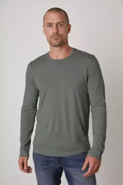 Velvet By Graham & Spencer SKEETER WHISPER CLASSIC CREW NECK TEE