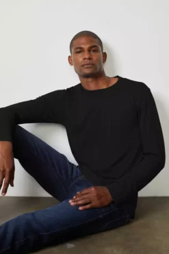 Velvet By Graham & Spencer SKEETER WHISPER CLASSIC CREW NECK TEE