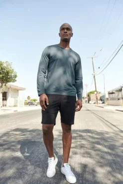 Velvet By Graham & Spencer SKEETER WHISPER CLASSIC CREW NECK TEE Mens