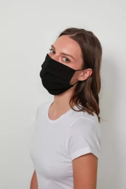 Velvet By Graham & Spencer Womens WINNIE FACE MASK