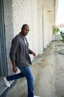 Velvet By Graham & Spencer BENTON LINEN BUTTON-UP SHIRT