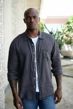 Velvet By Graham & Spencer BENTON LINEN BUTTON-UP SHIRT