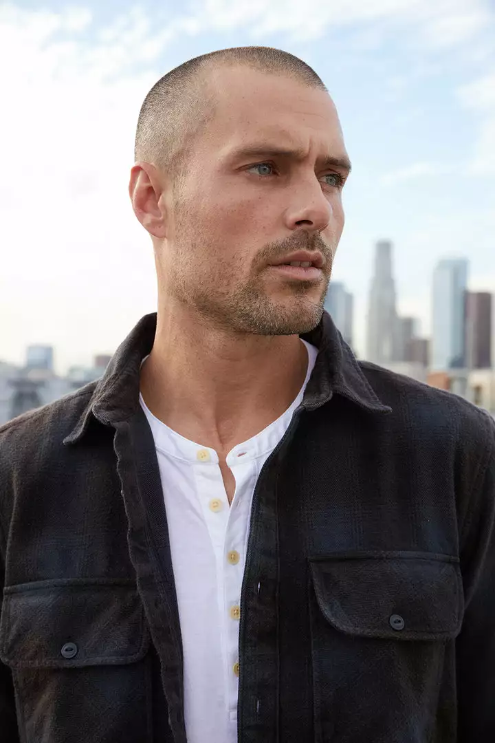 Velvet By Graham & Spencer BRYSON PLAID BUTTON-UP Mens 10 Velvet By Graham & Spencer BRYSON PLAID BUTTON-UP Mens